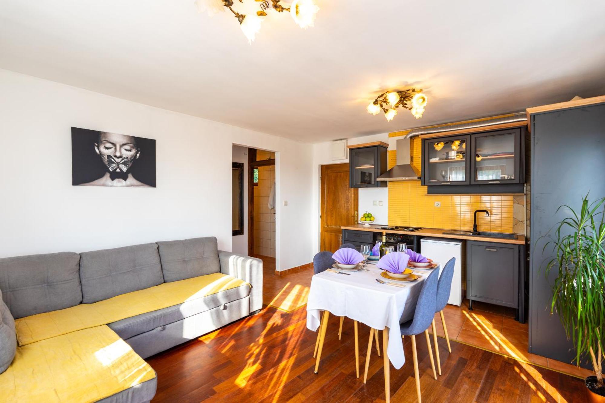 Olive Garden House In Zrnovnica With A View & Bbq Žrnovnica Exterior foto